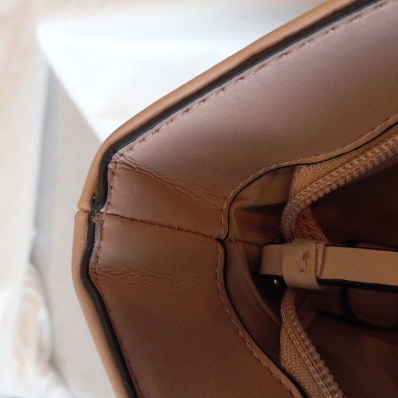 Tote - Picture 8 of 16